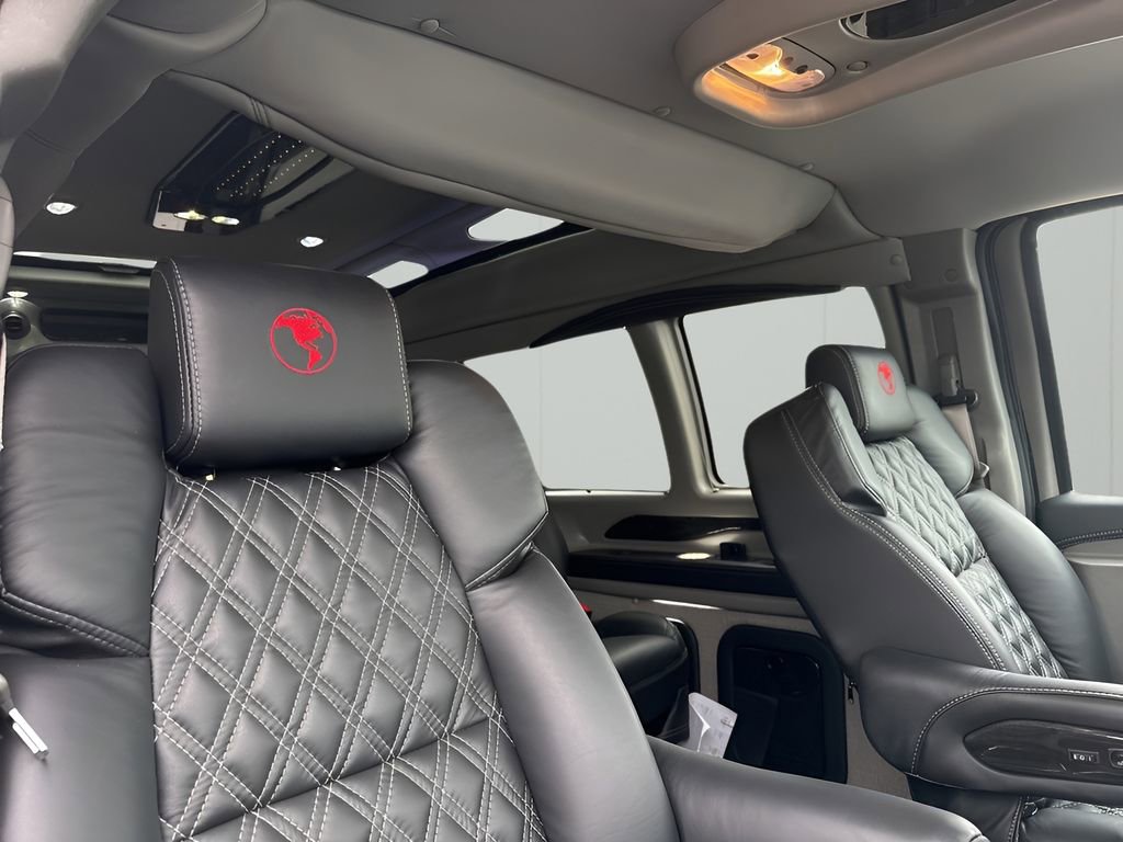 2025 Gmc Savana Cargo 2500 photo 37