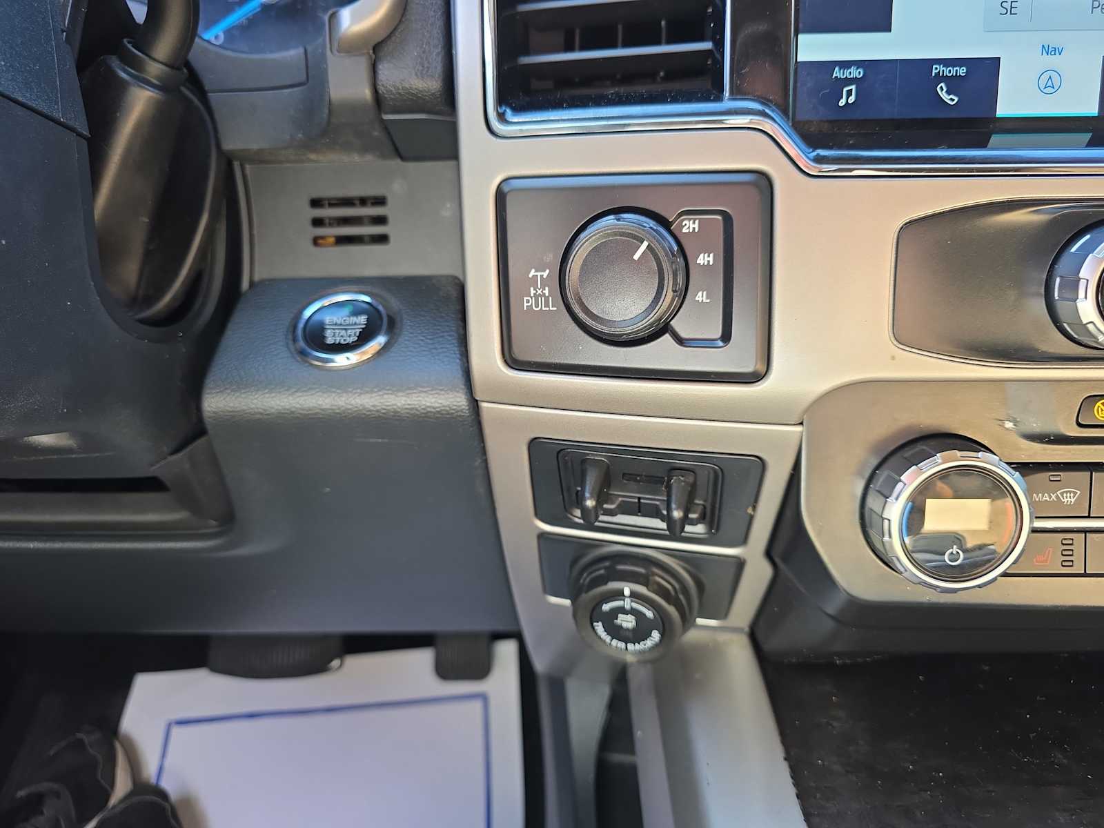 2022 Ford F-250 Lariat photo 18