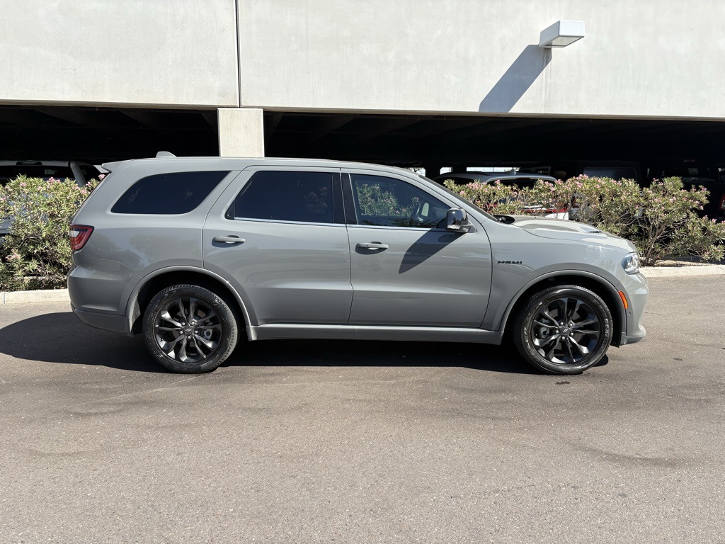 2022 Dodge Durango R/T photo 2