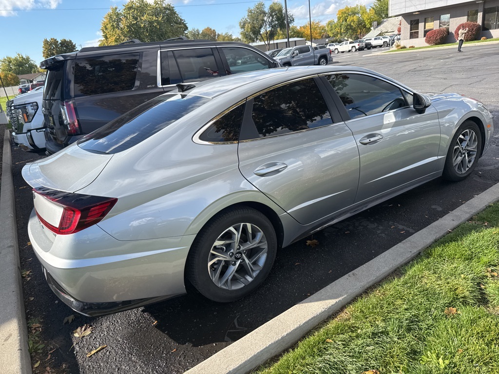 2020 Hyundai Sonata SEL photo 3