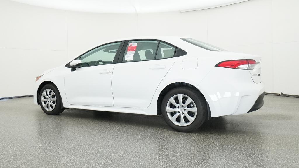 2025 Toyota Corolla LE photo 12
