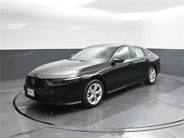 2025 Honda Accord LX's photo