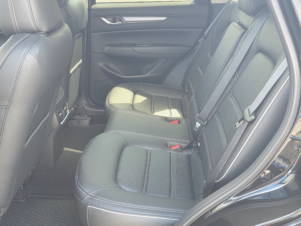 2025 Mazda CX-5 2.5 S Preferred photo 10