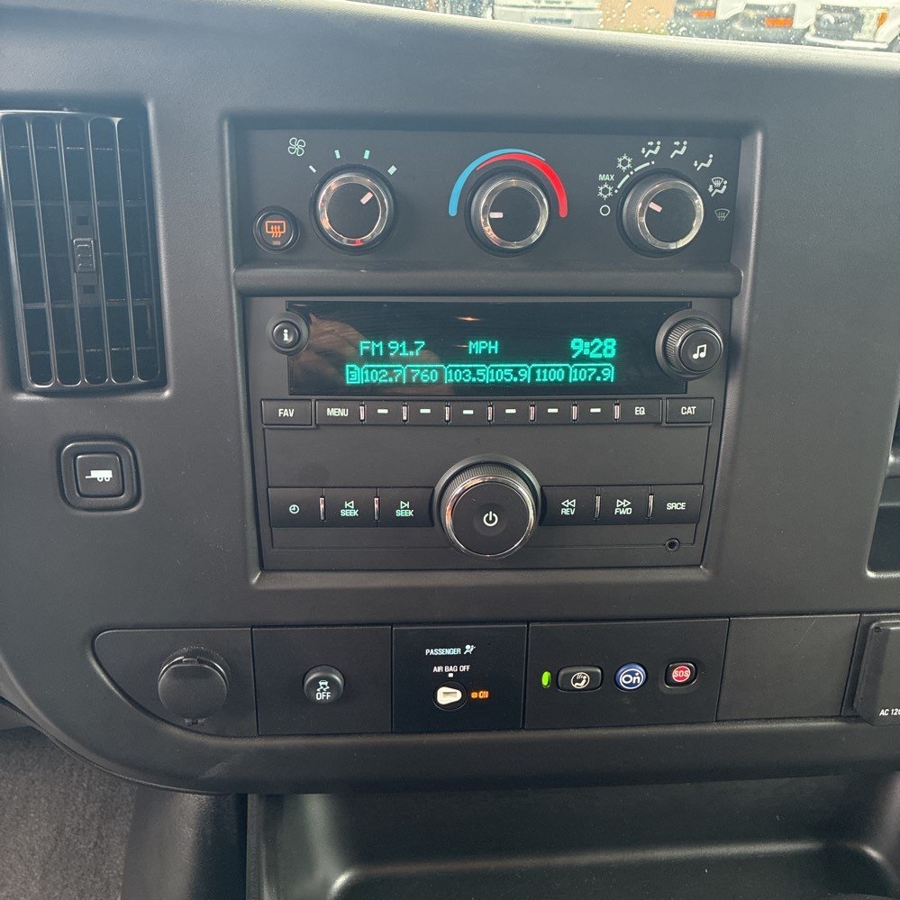 2025 Chevrolet Express 3500 LS photo 2