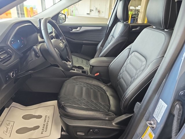 2023 Ford Escape Plug-In Hybrid photo 3