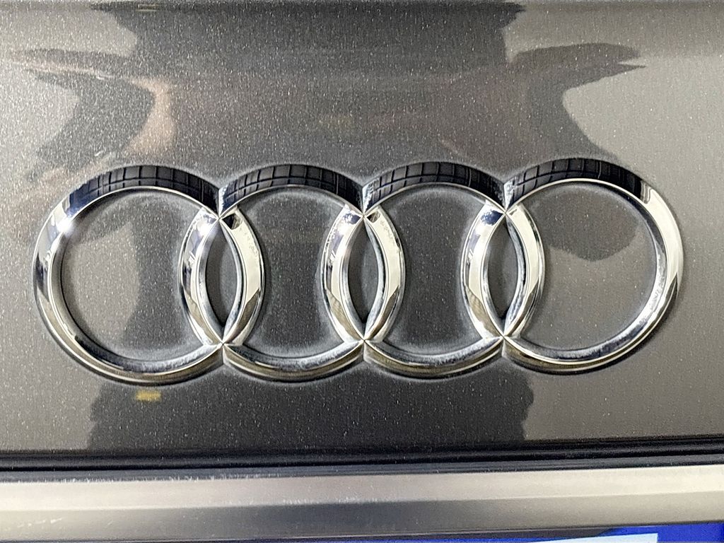 2022 Audi Q5 45 S line Premium photo 19