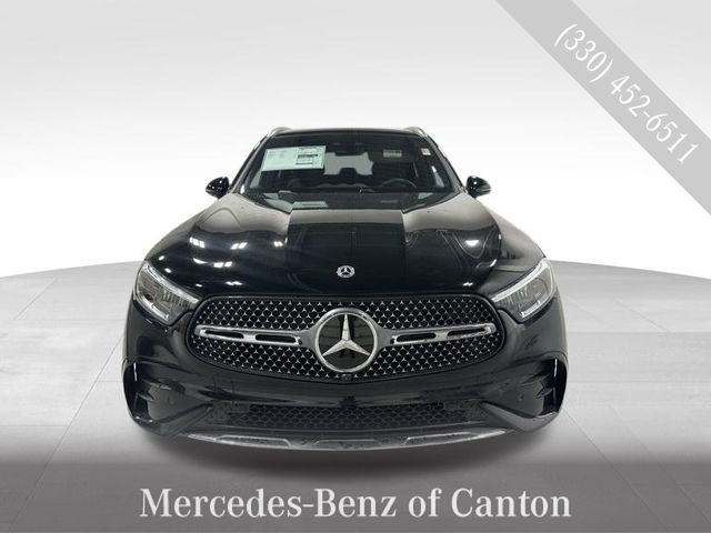 2026 Mercedes-Benz GLC Base's photo