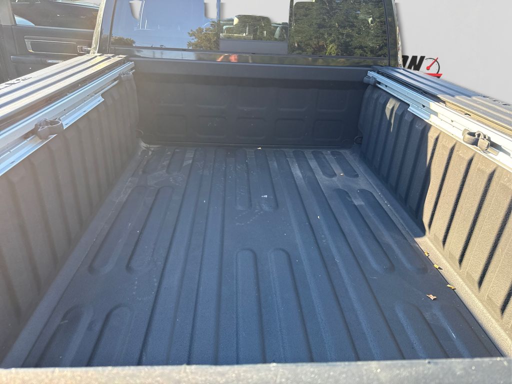 2016 Ram 1500 Laramie photo 10