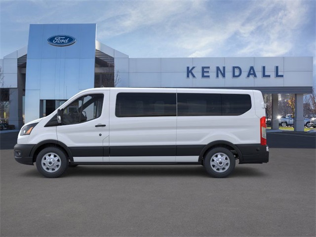 2025 Ford Transit photo 3