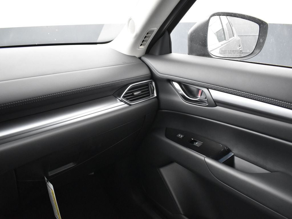 2025 Mazda CX-5 2.5 S Preferred photo 11