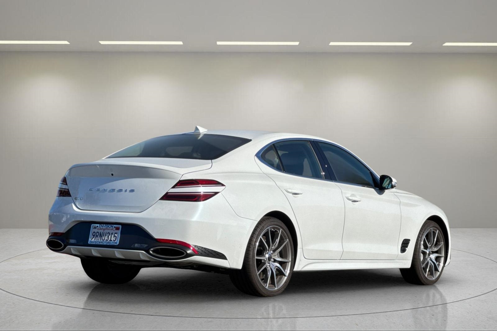 2025 Genesis G70 2.5T photo 3