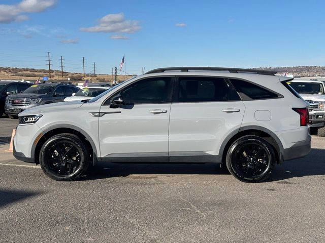 2022 Kia Sorento S photo 2