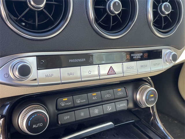 2022 Kia Stinger GT-Line photo 17