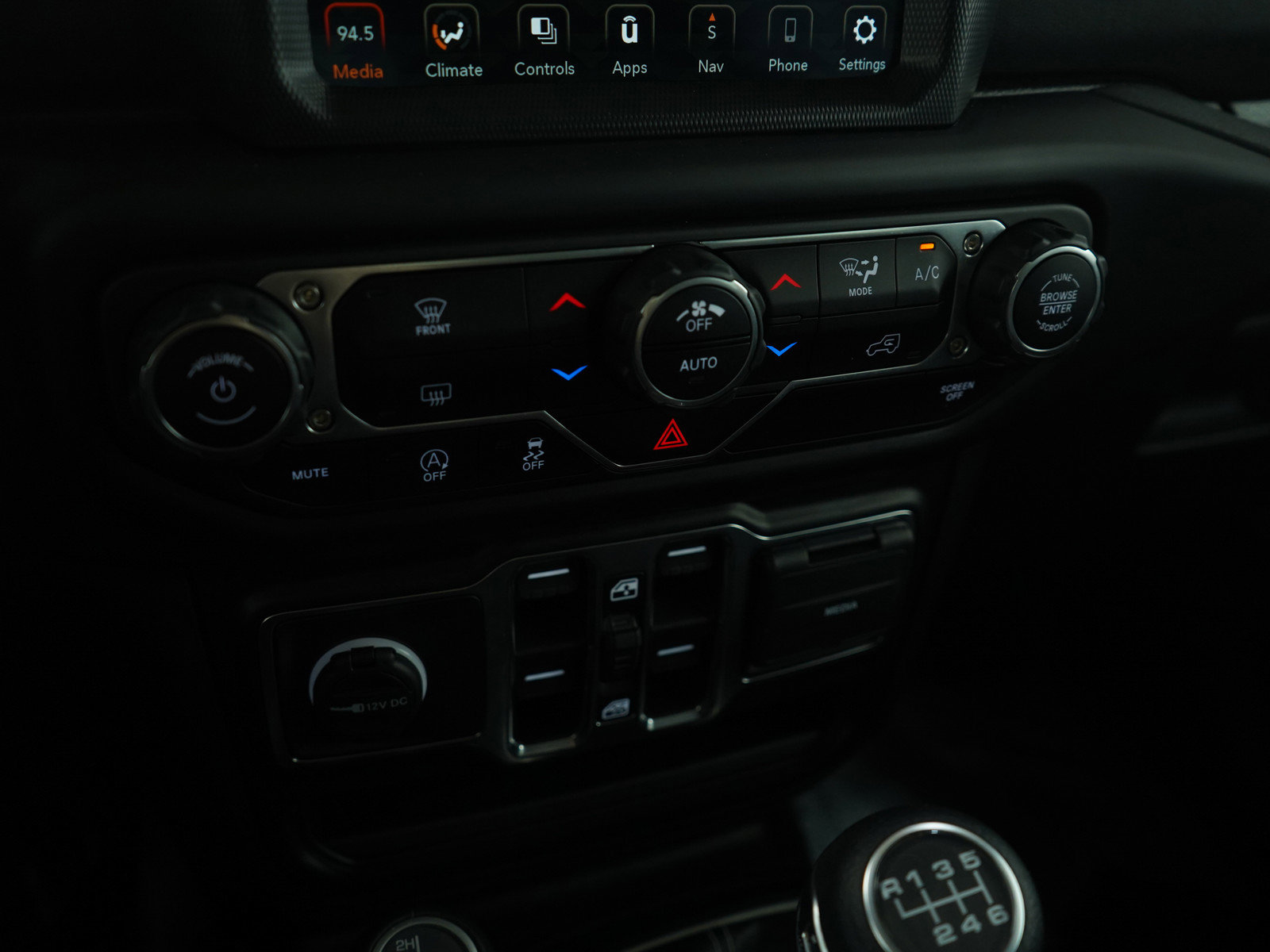 2021 Jeep Wrangler Unlimited Sahara photo 22