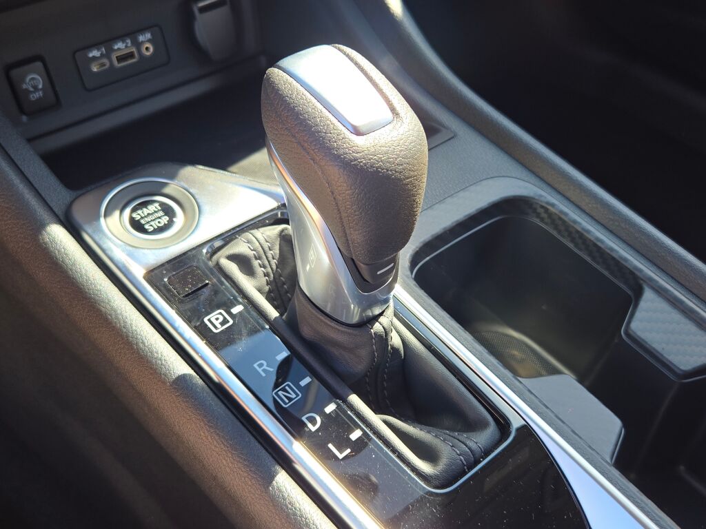 2025 Nissan Sentra SV photo 22