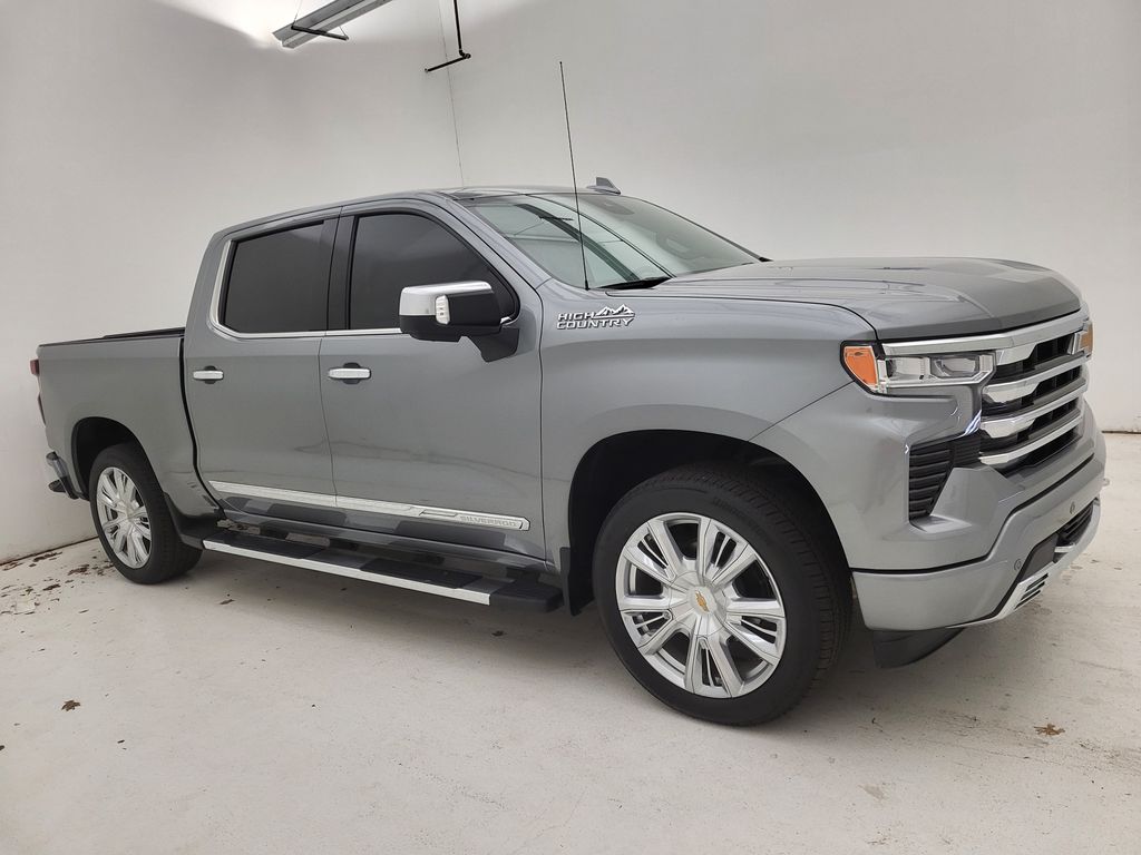 2024 Chevrolet Silverado 1500 High Country's photo