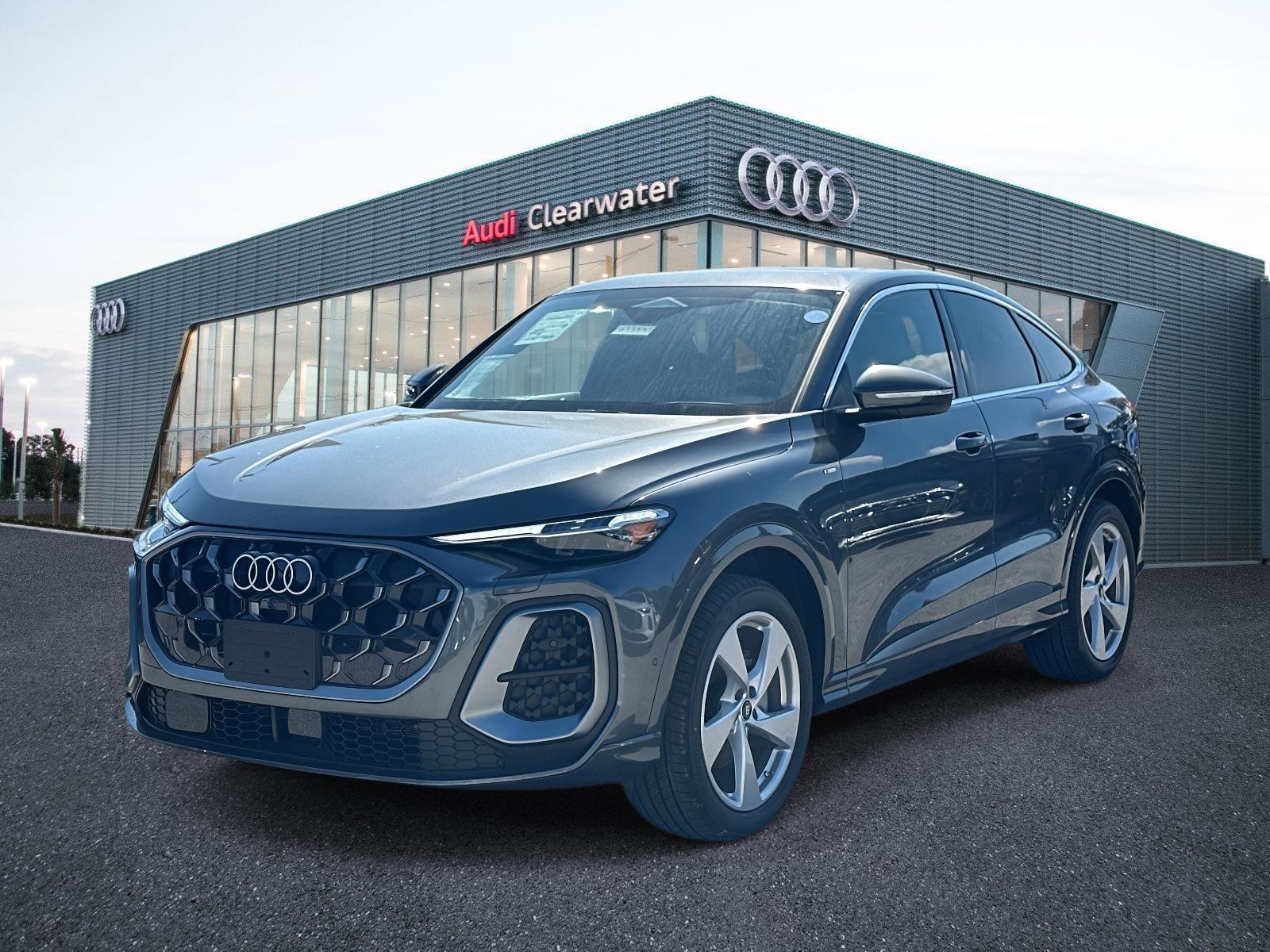 2025 Audi New Q5 Sportback Prestige's photo