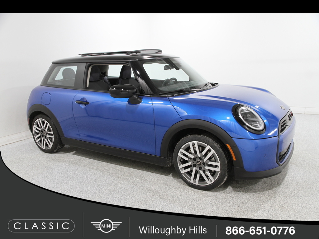2025 MINI Hardtop 2 Door S's photo