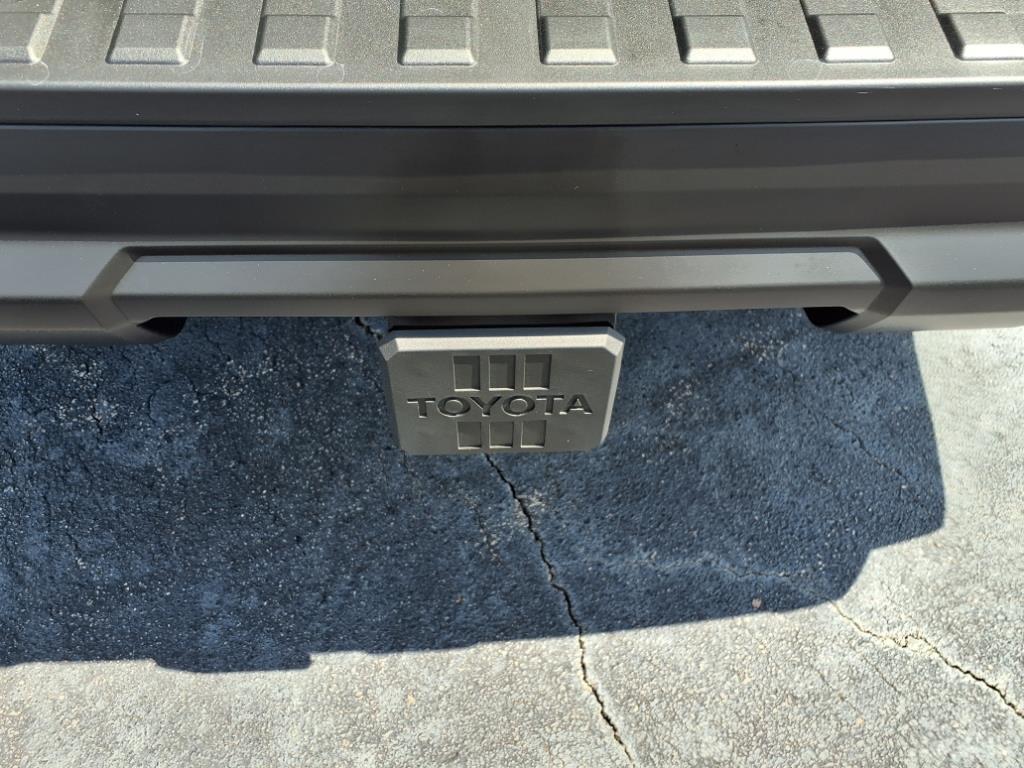 2025 Toyota 4Runner SR5 photo 5