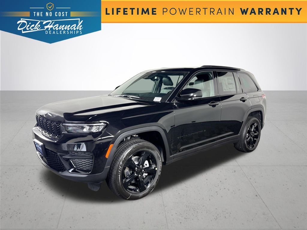 2025 Jeep Grand Cherokee Altitude's photo