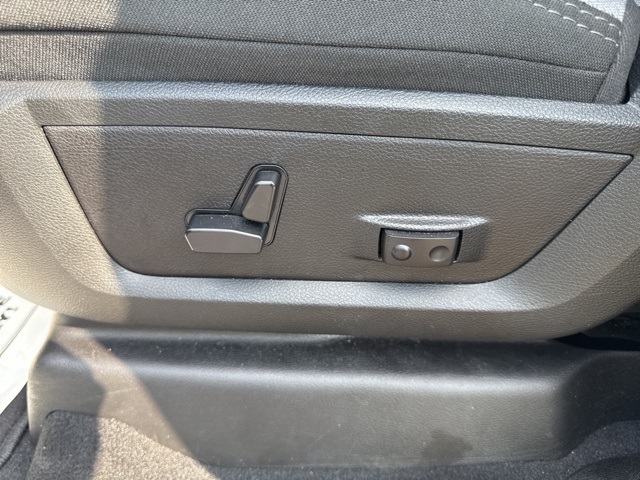2024 Ram 2500 Big Horn photo 25