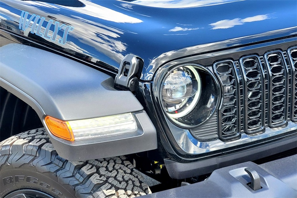 2025 Jeep Wrangler Willys 4xe photo 2
