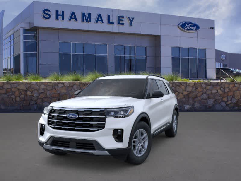 2025 Ford Explorer photo 2