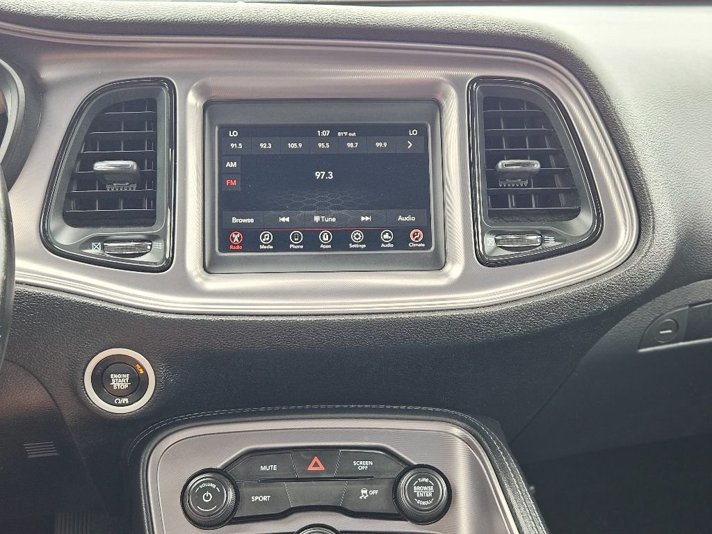 2023 Dodge Challenger SXT photo 17