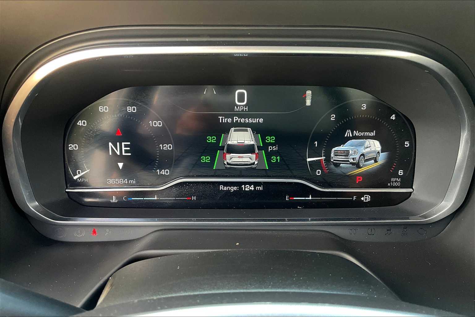 2022 Gmc Yukon SLT photo 22