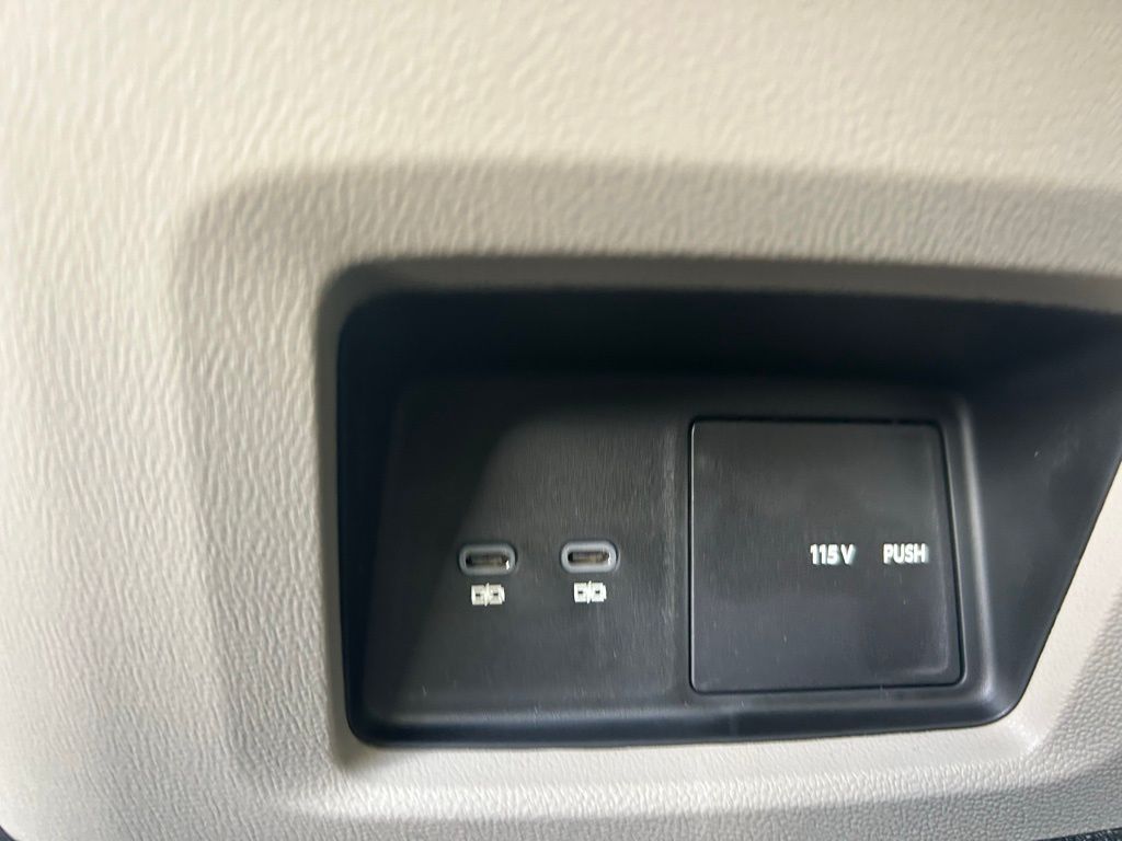 2026 Volkswagen Atlas SE Technology photo 38