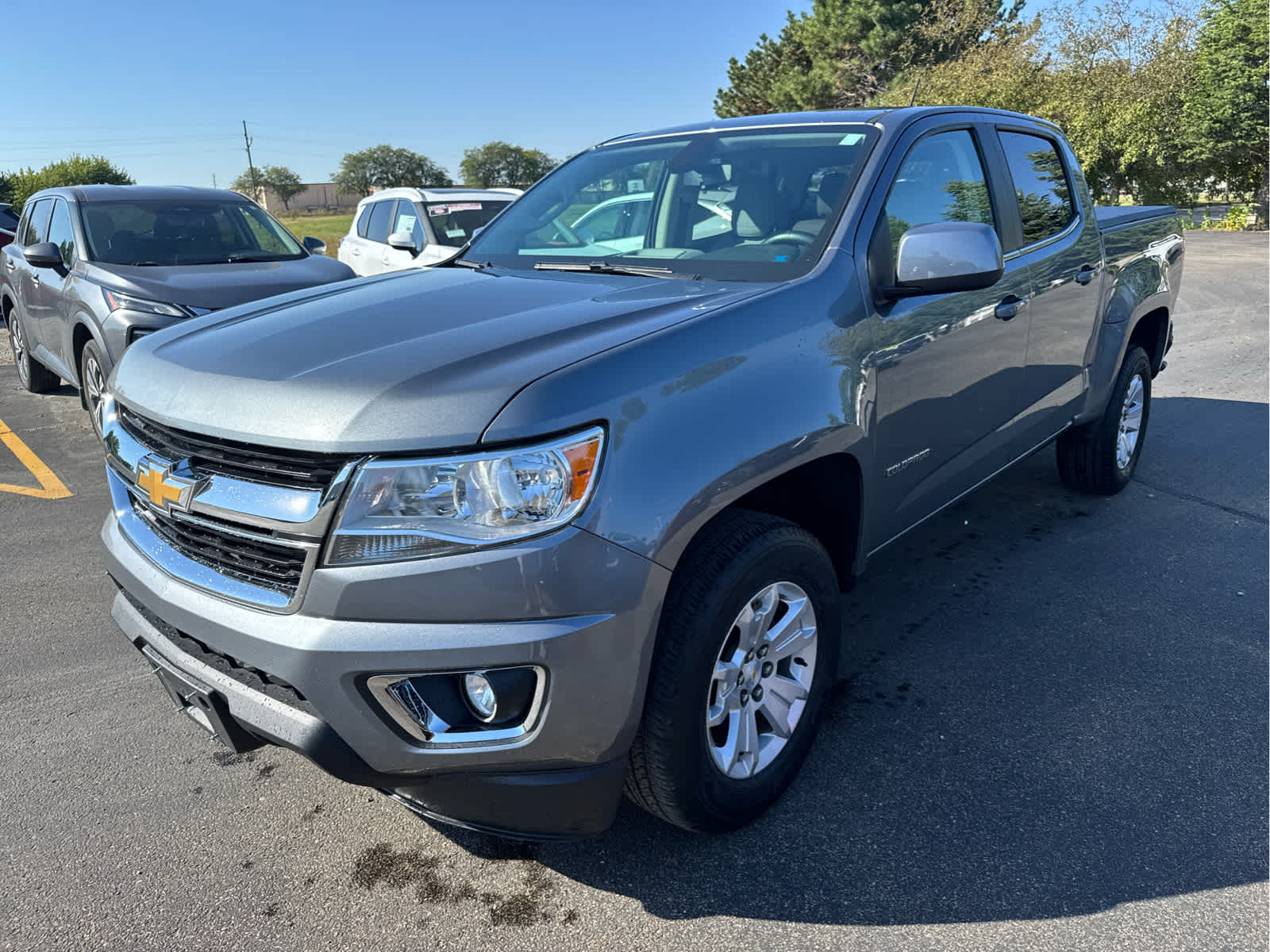2018 Chevrolet Colorado LT photo 3