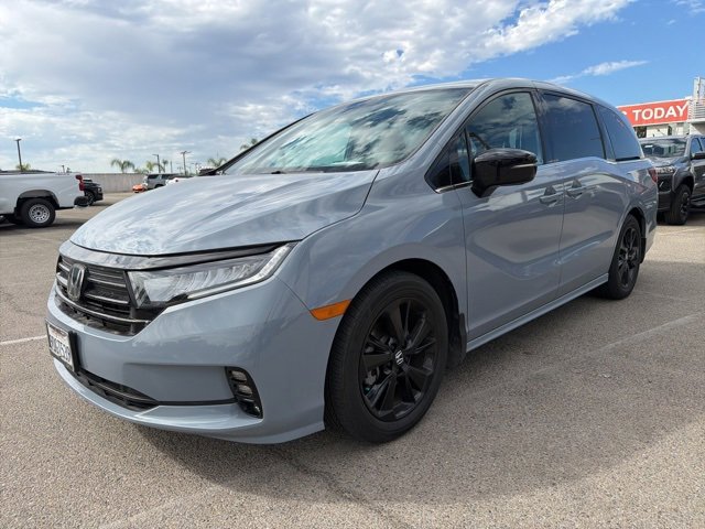 2023 Honda Odyssey Sport photo 3
