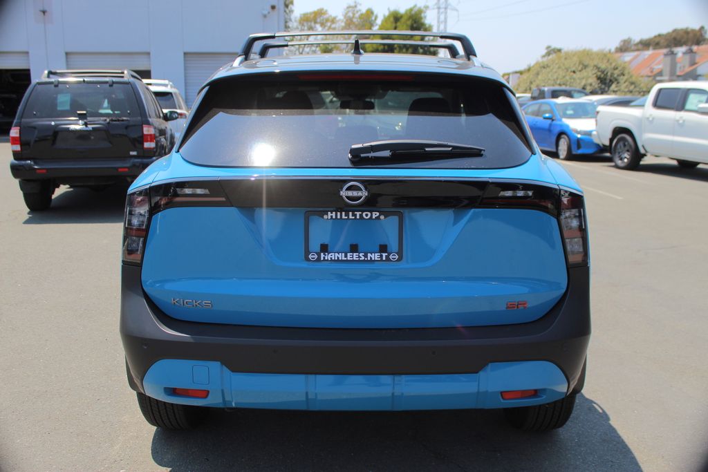 2025 Nissan Kicks SR photo 7
