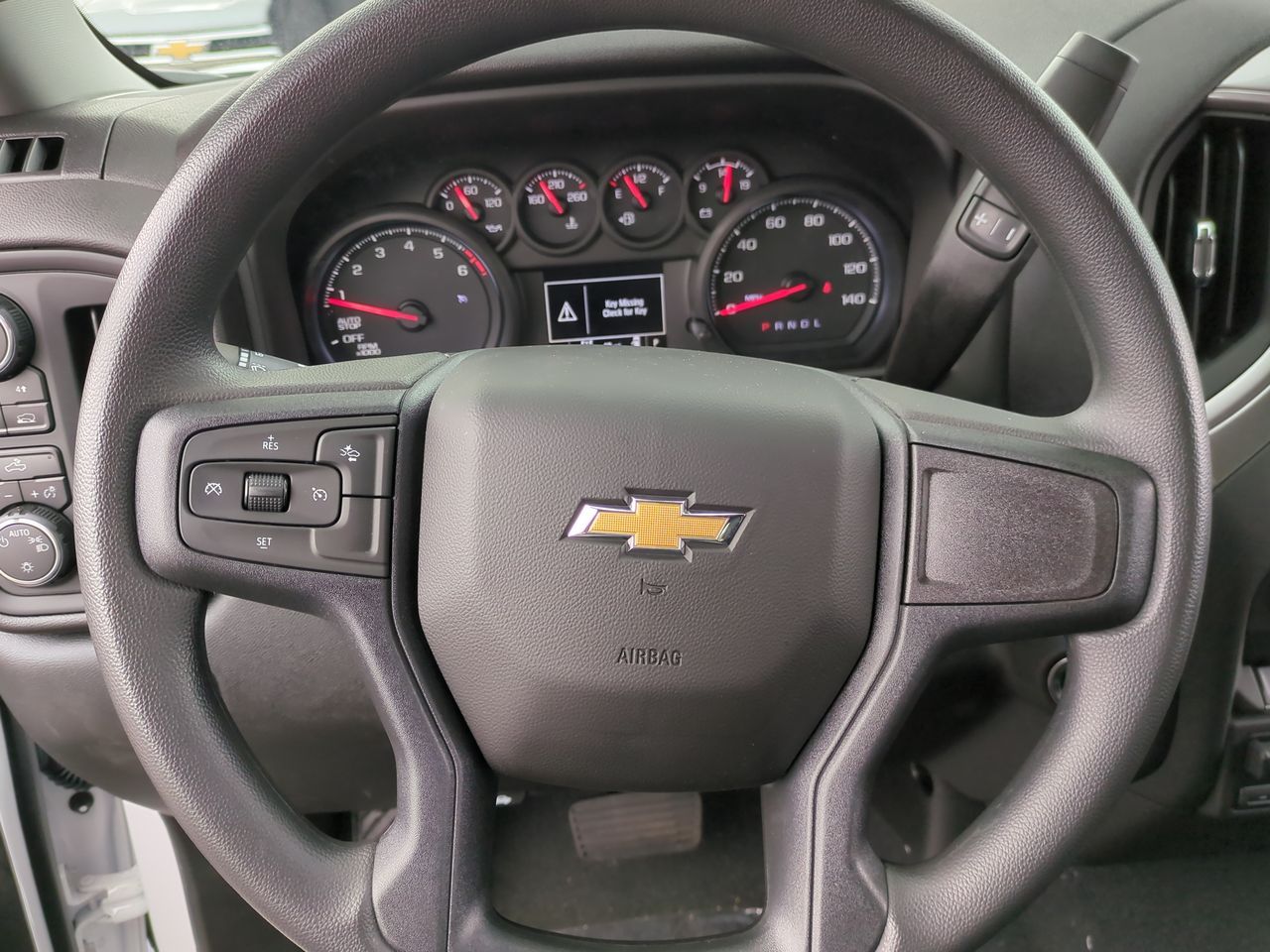 2025 Chevrolet Silverado 1500 Custom photo 11