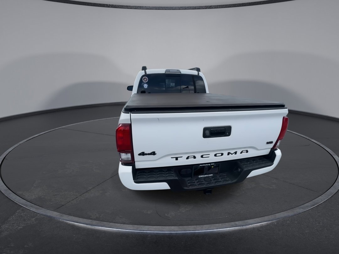 2022 Toyota Tacoma SR5 photo 7