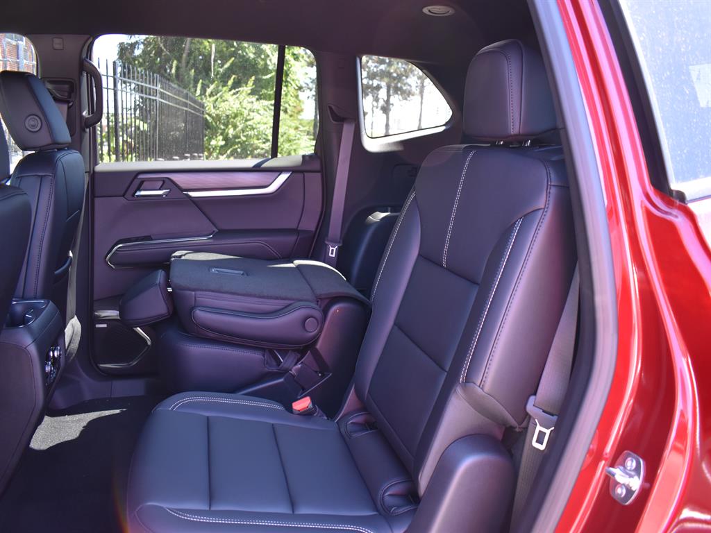 2026 Gmc Acadia Elevation photo 12