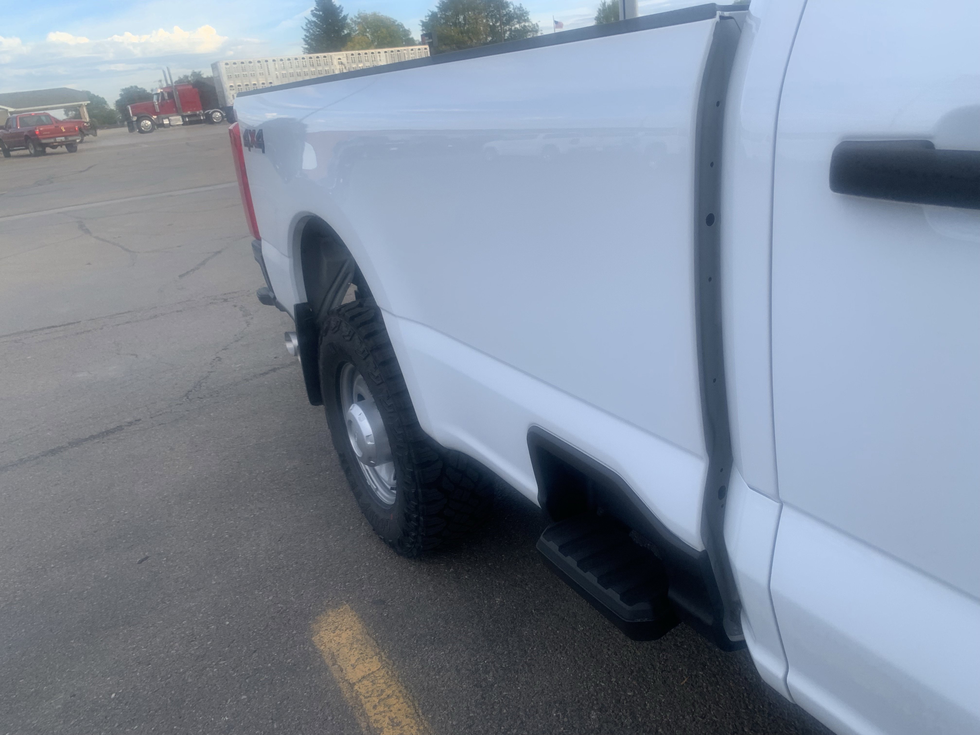 2026 Ford F-350 photo 4