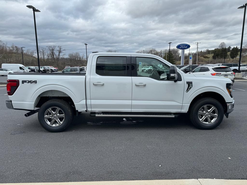 2025 Ford F-150 XLT photo 16