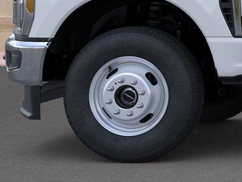 2025 Ford F-350 XL photo 18