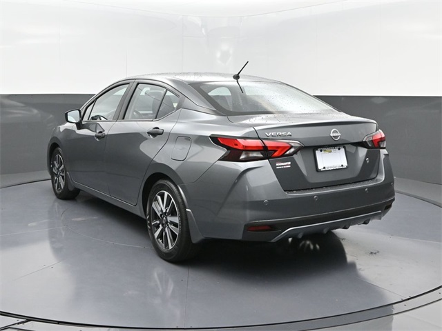 2025 Nissan Versa 1.6 S photo 4