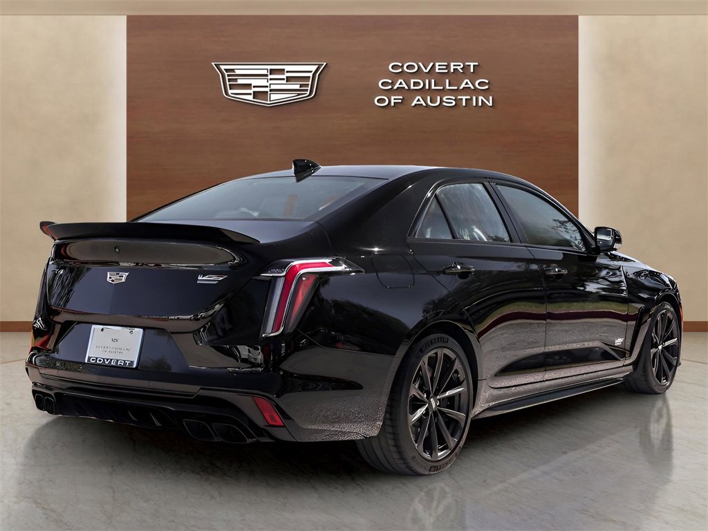 2024 Cadillac CT4 photo 4