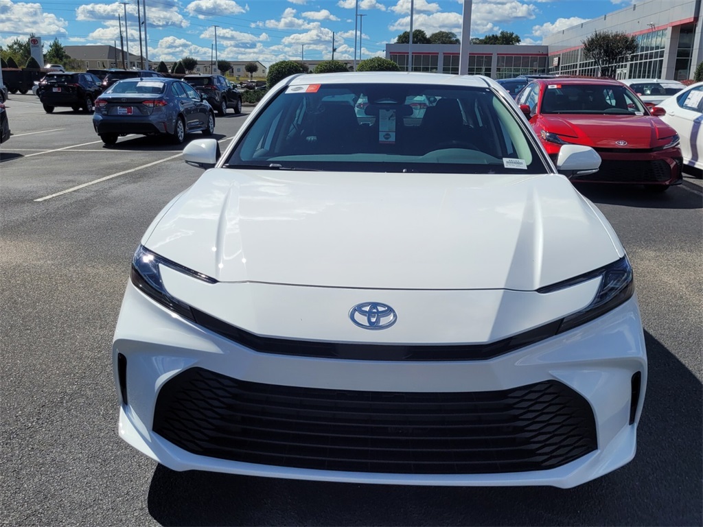 2026 Toyota Camry LE photo 2