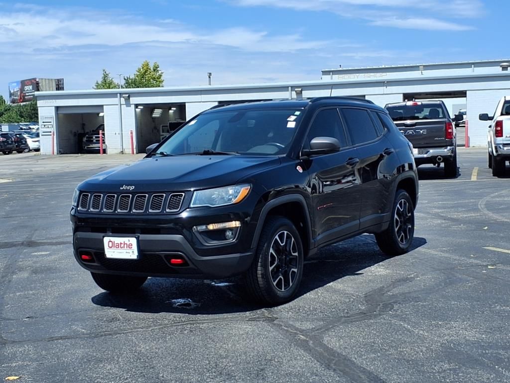 Used 2020 Jeep Compass Trailhawk with VIN 3C4NJDDB2LT207891 for sale in Kansas City
