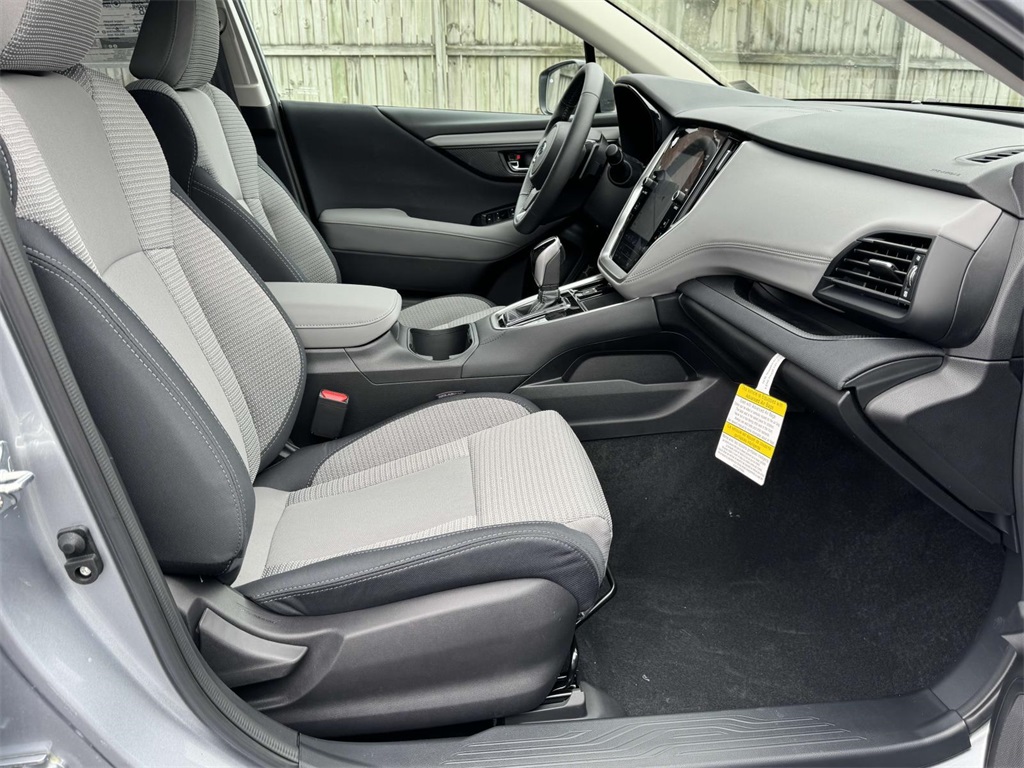 2025 Subaru Outback Premium photo 8