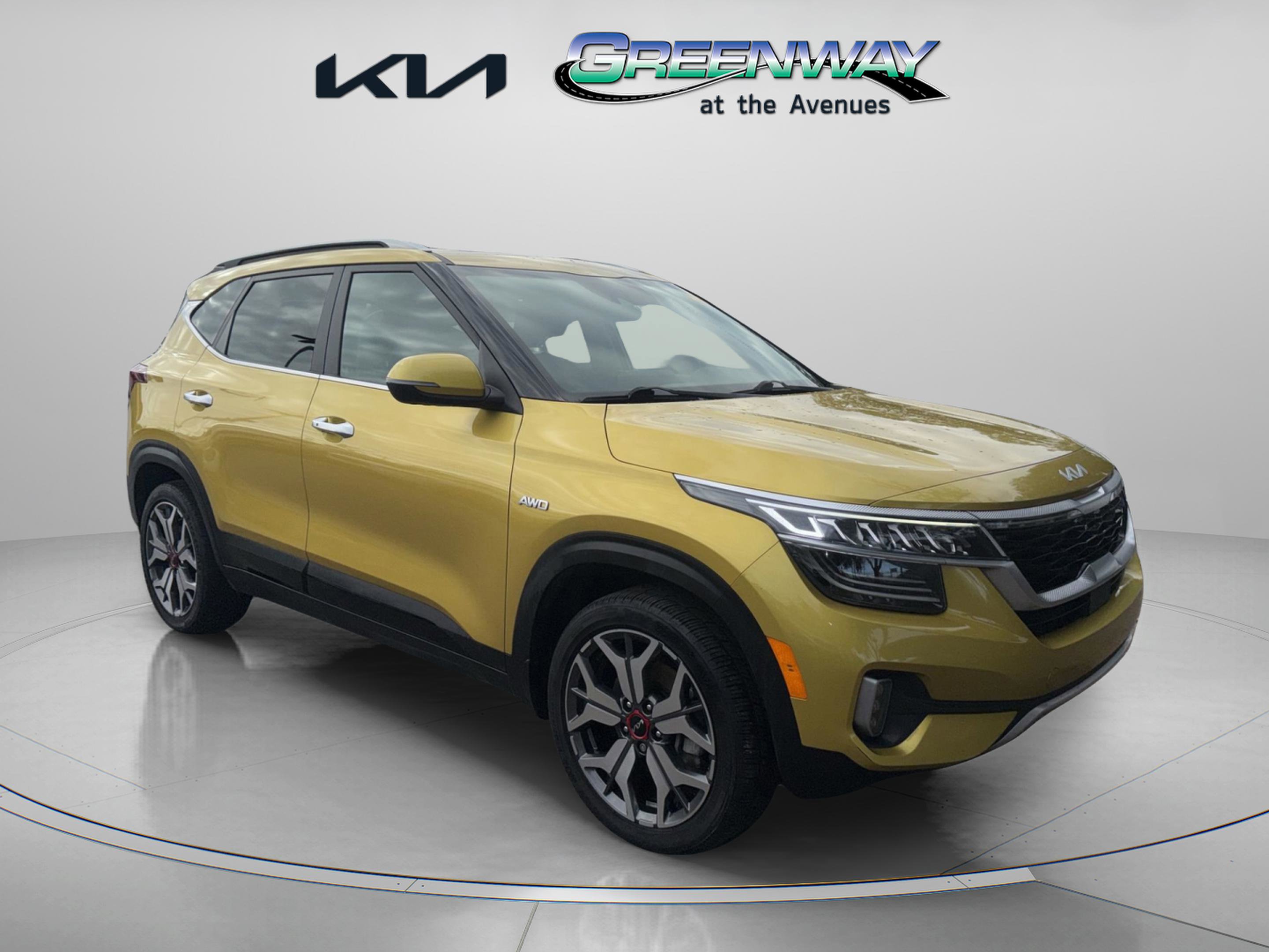 2022 Kia Seltos SX's photo