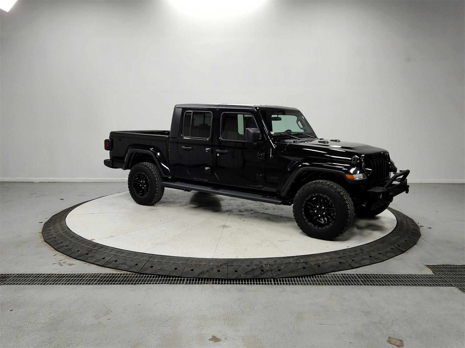 2022 Jeep Gladiator Sport S's photo