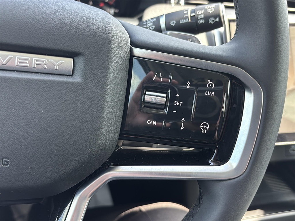 2025 Land Rover Discovery Sport S photo 20