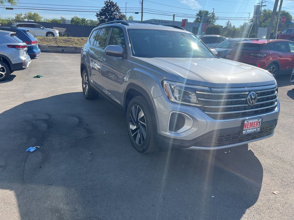 2026 Volkswagen Atlas SE Technology photo 3