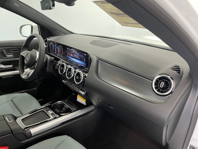 2026 Mercedes Benz GLA 250 photo 34