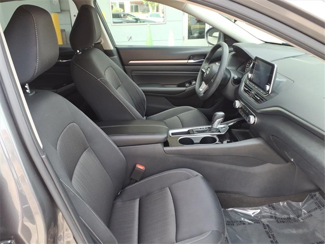 2021 Nissan Altima 2.5 SV photo 21